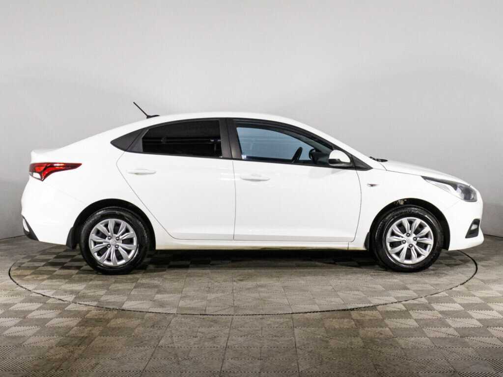 Купить Hyundai Solaris с пробегом. Фото: #3
