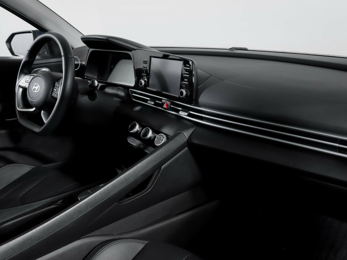 Купить Hyundai Elantra с пробегом. Фото: #6