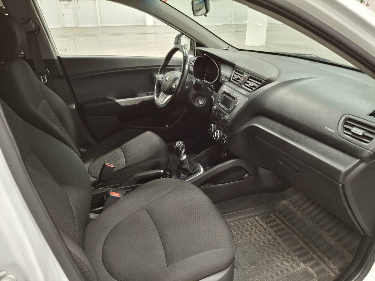 Купить Kia Rio с пробегом. Фото: #10