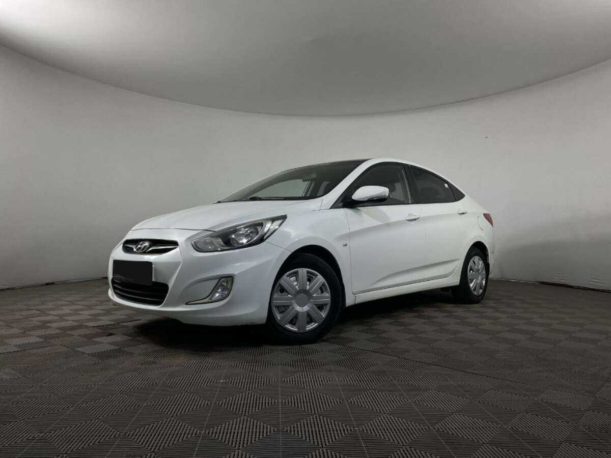 Купить Hyundai Solaris с пробегом. Фото: #0