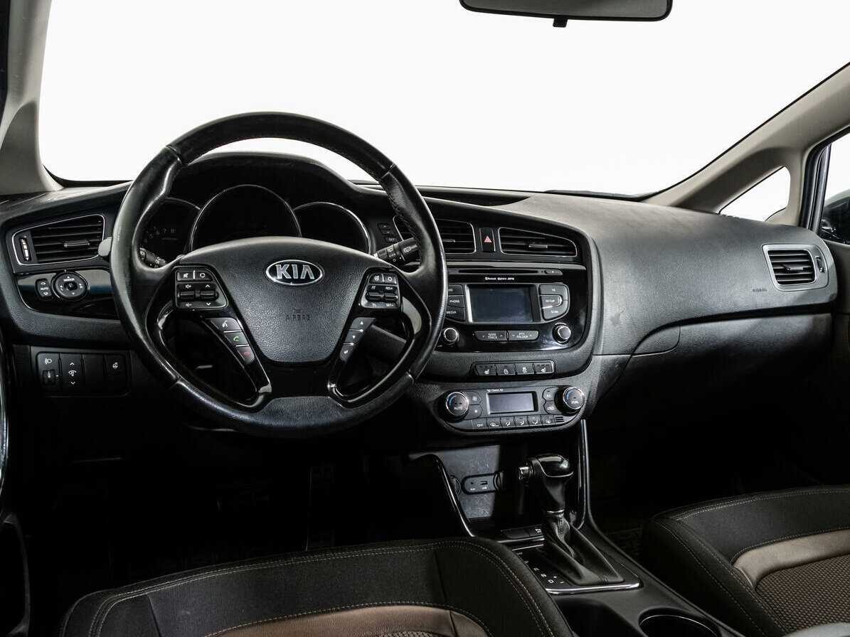 Купить Kia Ceed с пробегом. Фото: #8