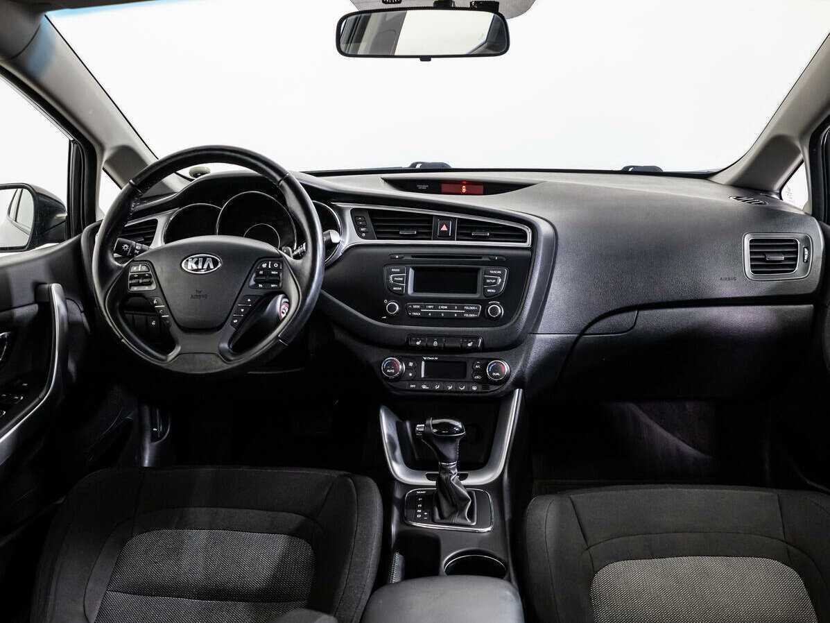 Купить Kia Ceed с пробегом. Фото: #11