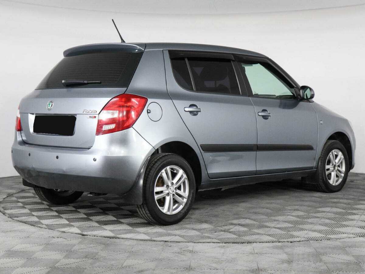 Купить Skoda Fabia с пробегом. Фото: #4