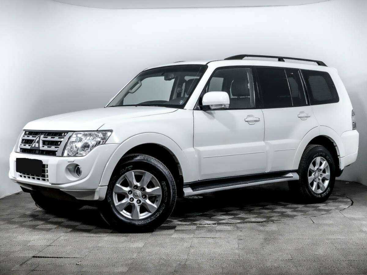 Купить Mitsubishi Pajero с пробегом. Посмотреть фото