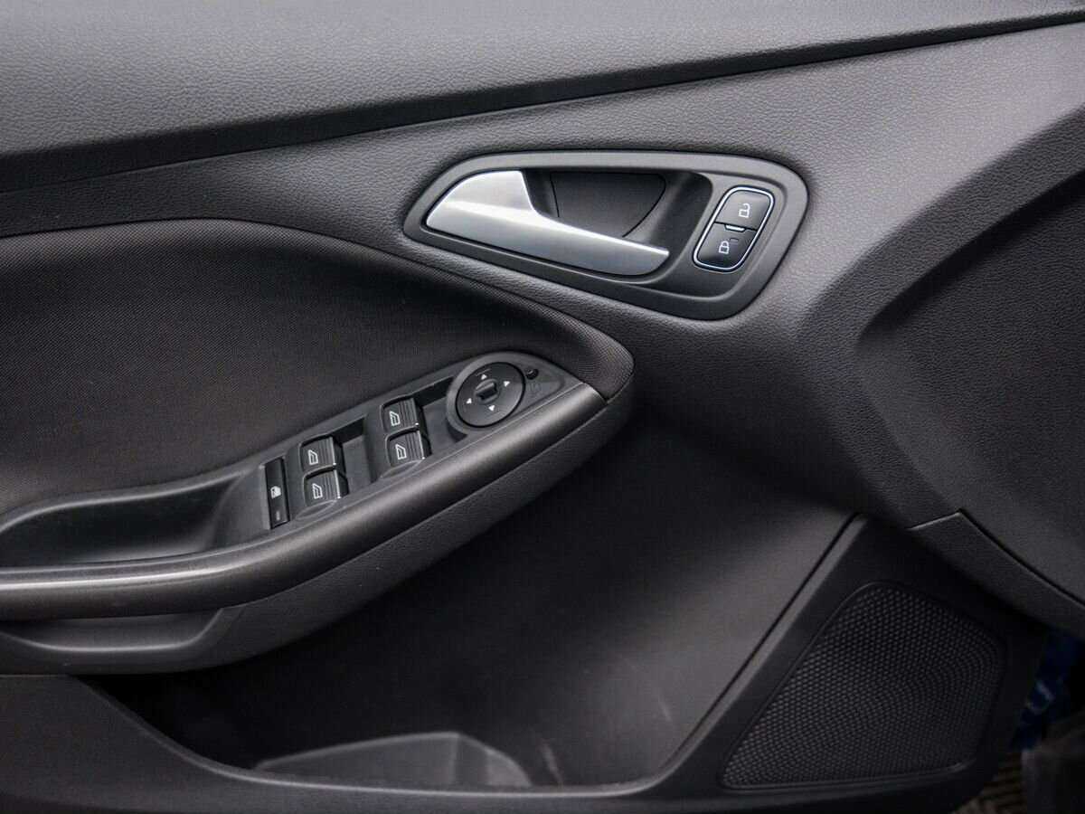 Купить Ford Focus с пробегом. Фото: #15