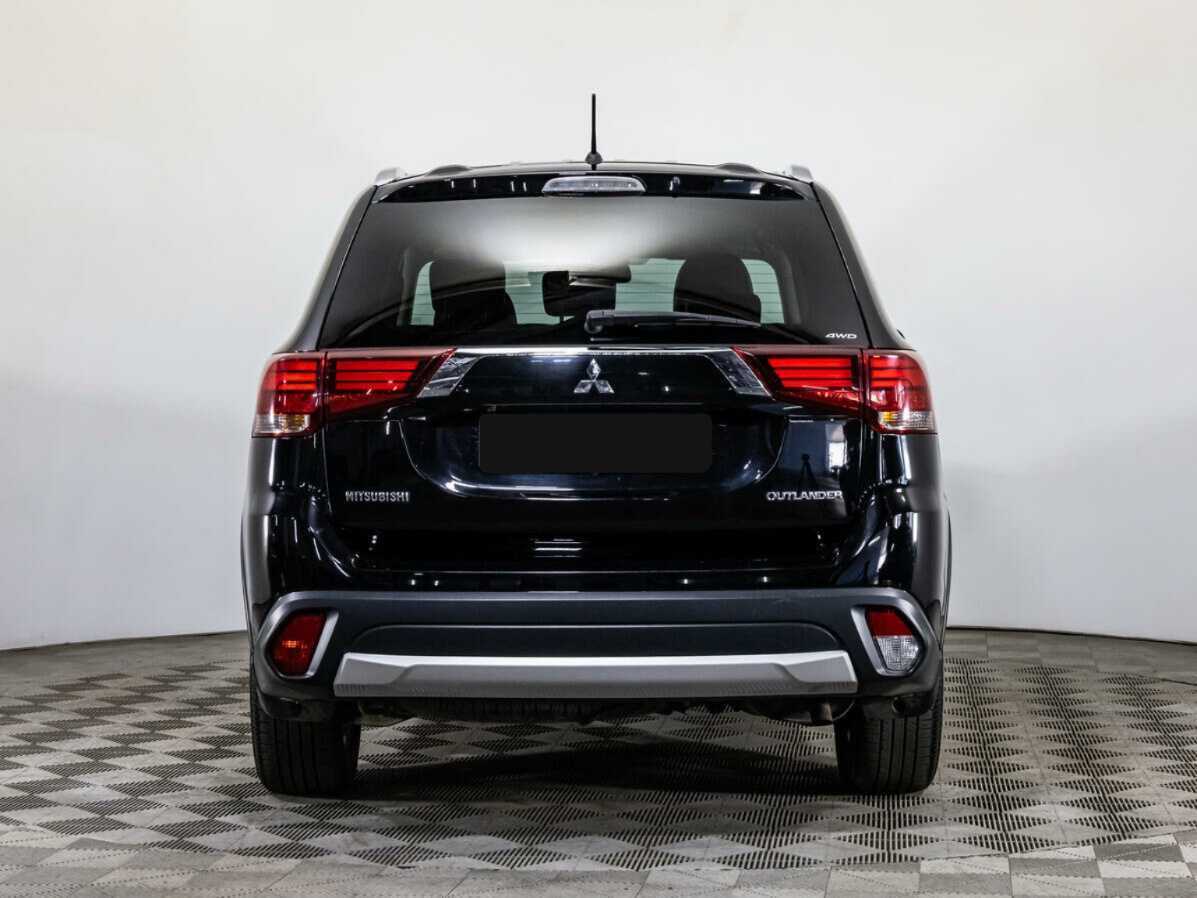 Купить Mitsubishi Outlander с пробегом. Фото: #4