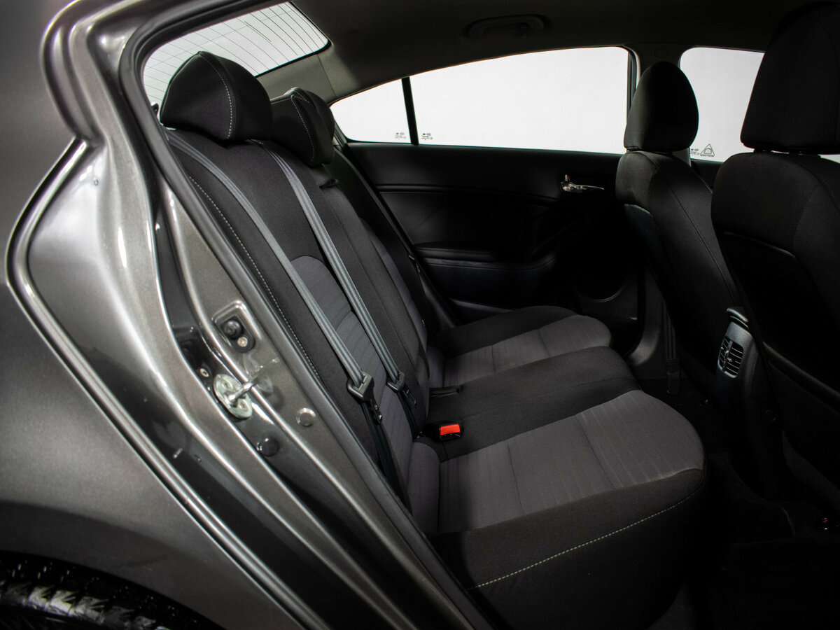 Купить Kia Cerato с пробегом. Фото: #8