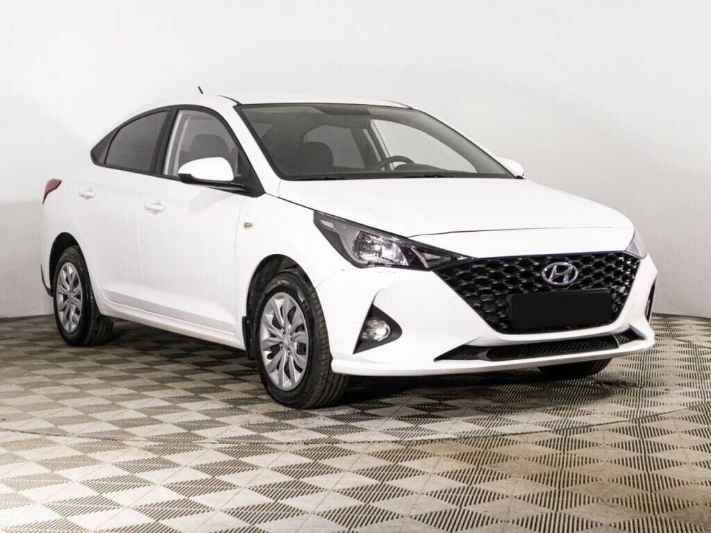 Купить Hyundai Solaris с пробегом. Фото: #2