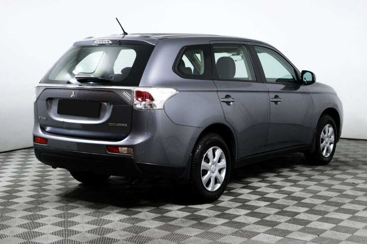 Купить Mitsubishi Outlander с пробегом. Фото: #4