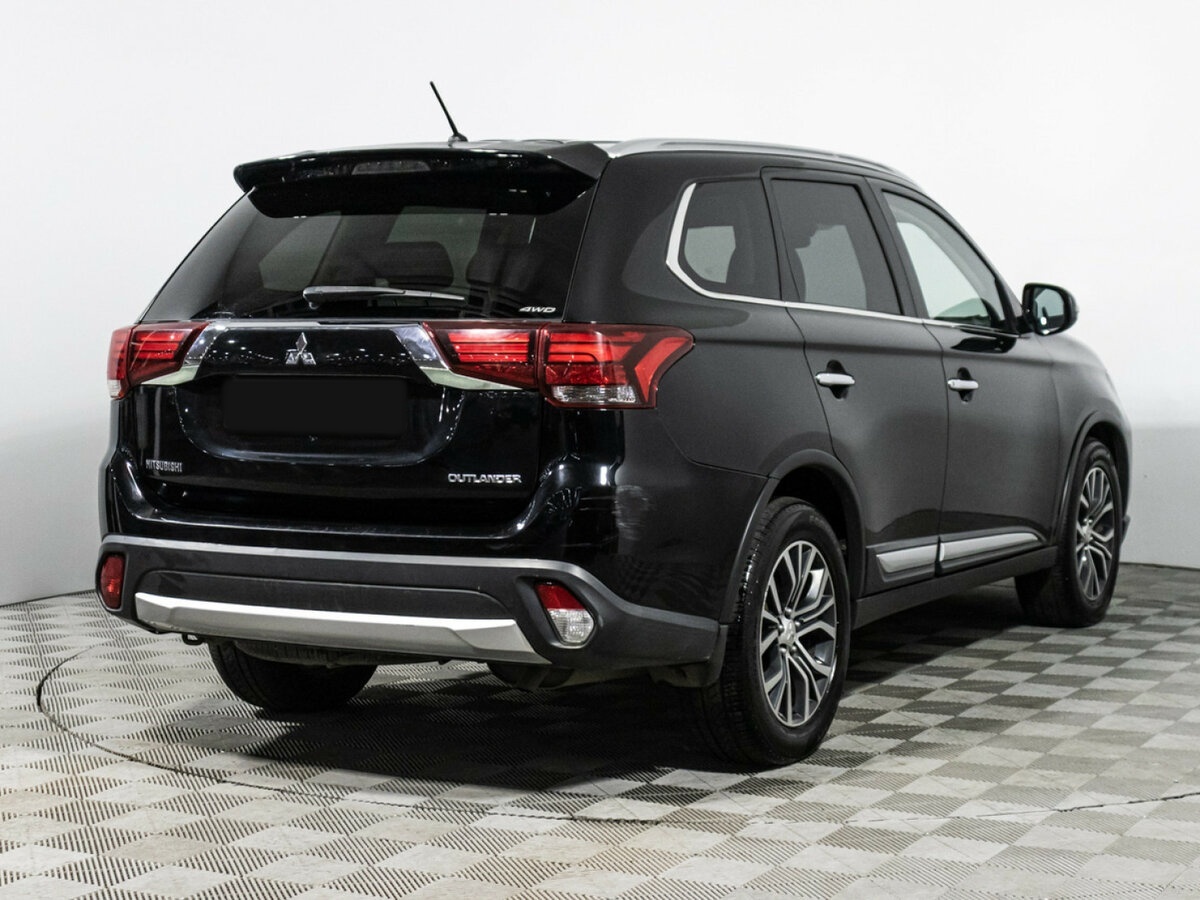 Купить Mitsubishi Outlander с пробегом. Фото: #3