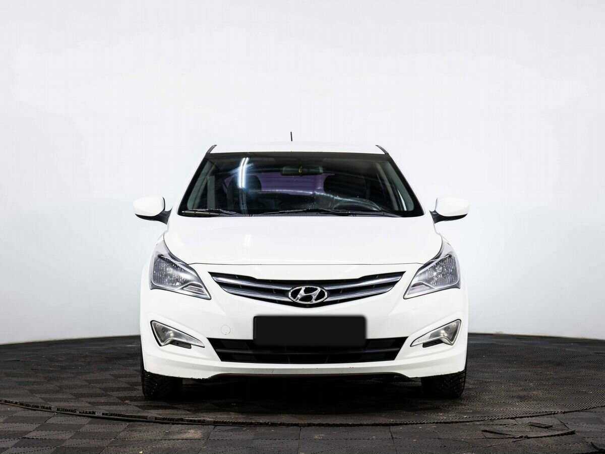 Купить Hyundai Solaris с пробегом. Фото: #1