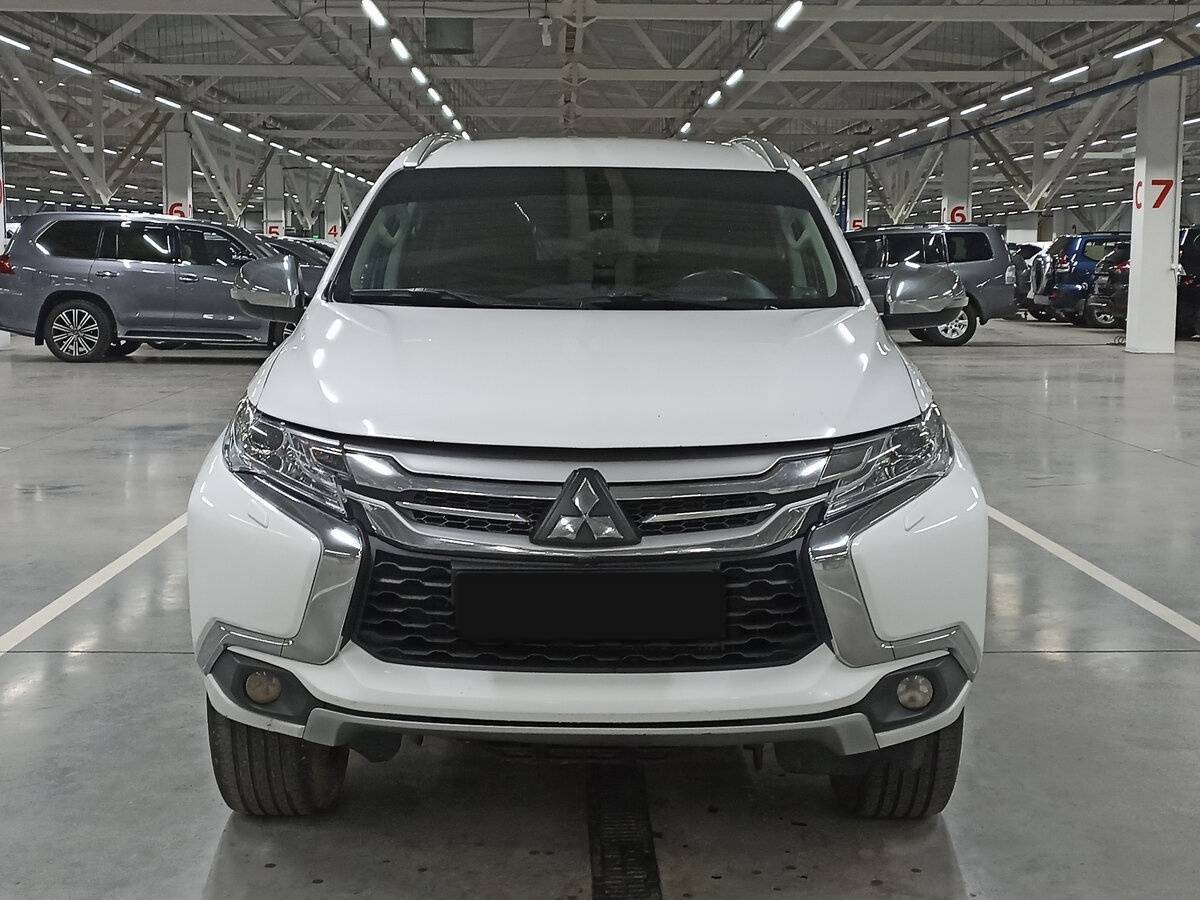 Купить Mitsubishi Pajero Sport с пробегом. Фото: #1