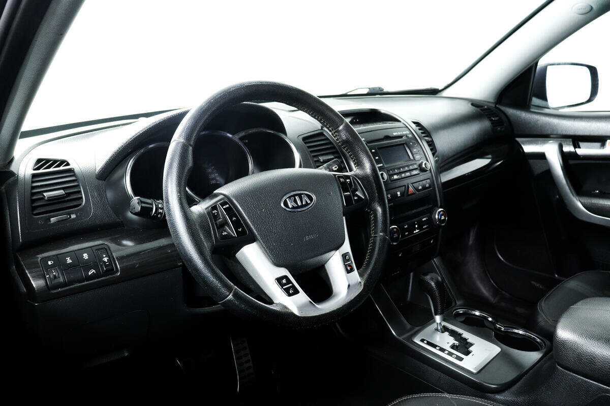 Купить Kia Sorento с пробегом. Фото: #12