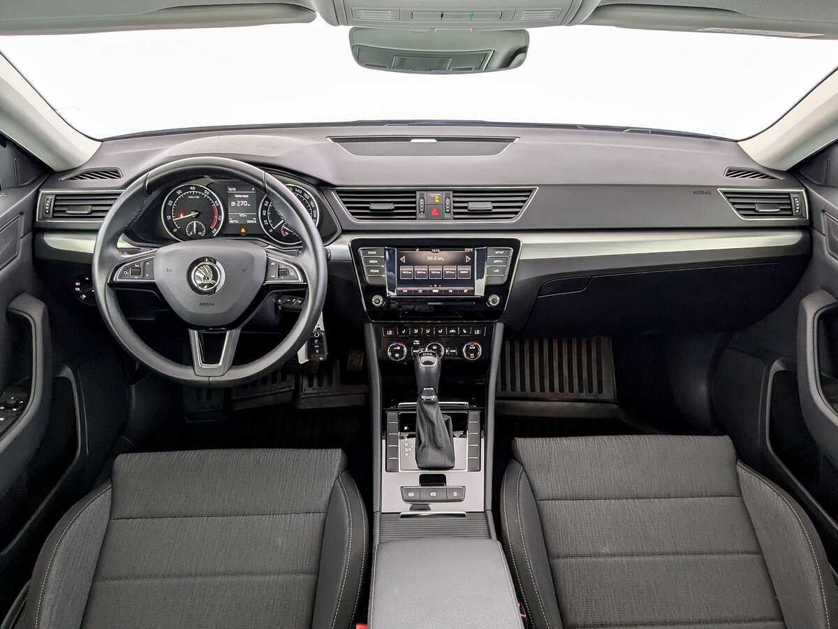 Купить Skoda Superb с пробегом. Фото: #11