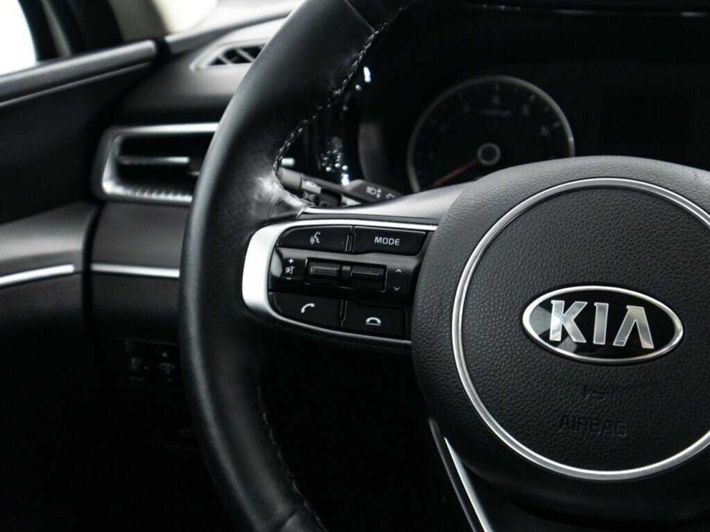Купить Kia K5 с пробегом. Фото: #21