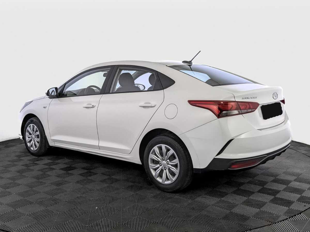 Купить Hyundai Solaris с пробегом. Фото: #6