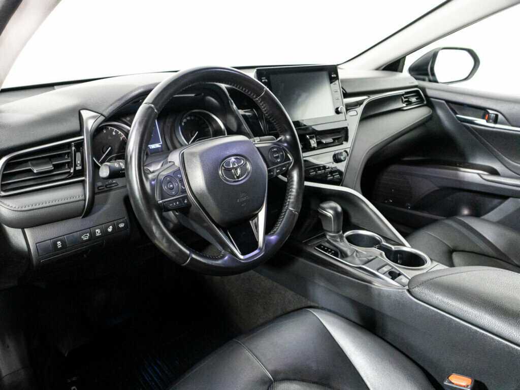 Купить Toyota Camry с пробегом. Фото: #10
