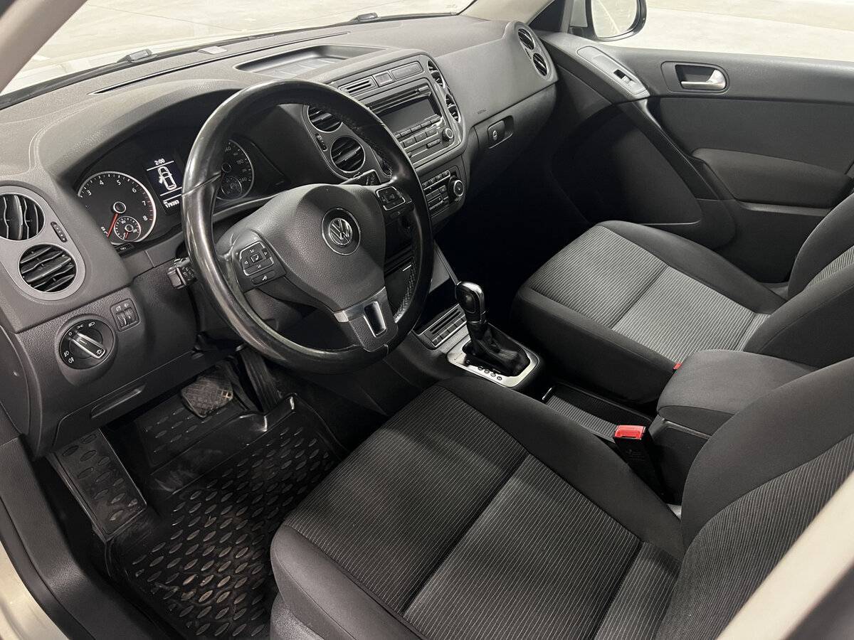 Купить Volkswagen Tiguan с пробегом. Фото: #15