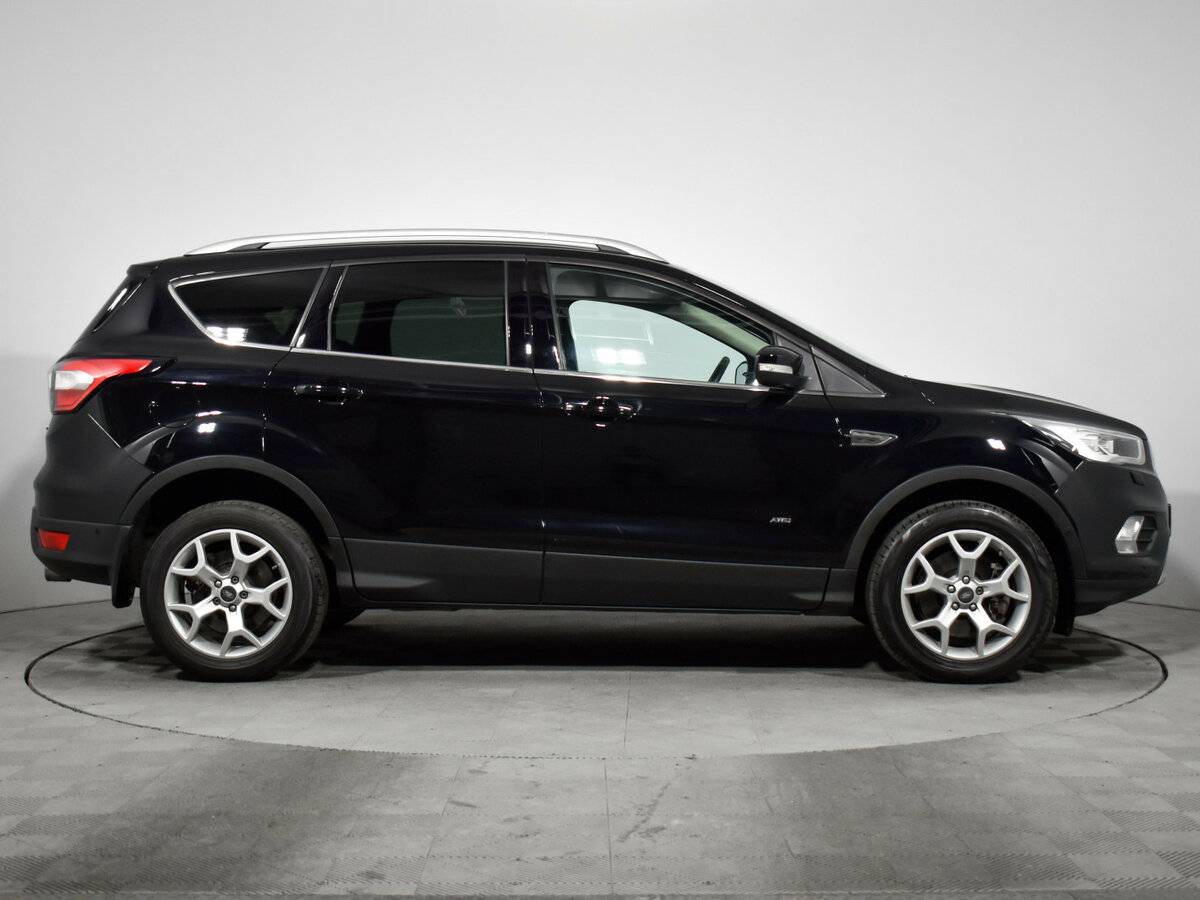 Купить Ford Kuga с пробегом. Фото: #3