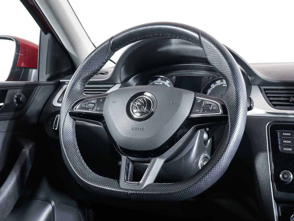 Купить Skoda Rapid с пробегом. Фото: #14