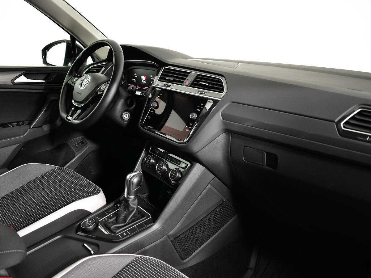 Купить Volkswagen Tiguan с пробегом. Фото: #7