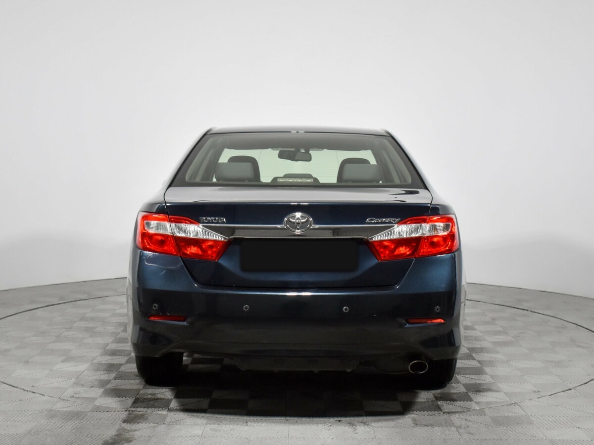 Купить Toyota Camry с пробегом. Фото: #4