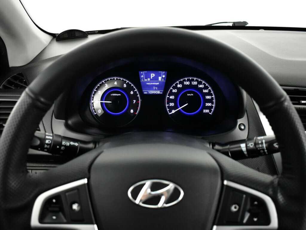 Купить Hyundai Solaris с пробегом. Фото: #10