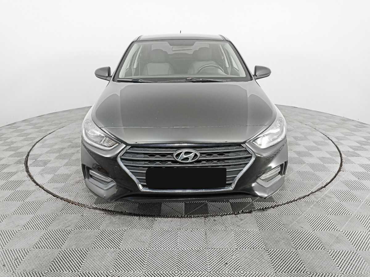 Купить Hyundai Solaris с пробегом. Фото: #1