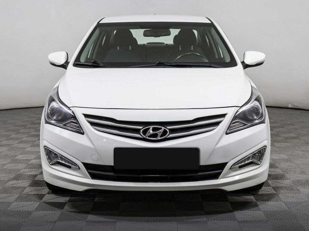 Купить Hyundai Solaris с пробегом. Фото: #1