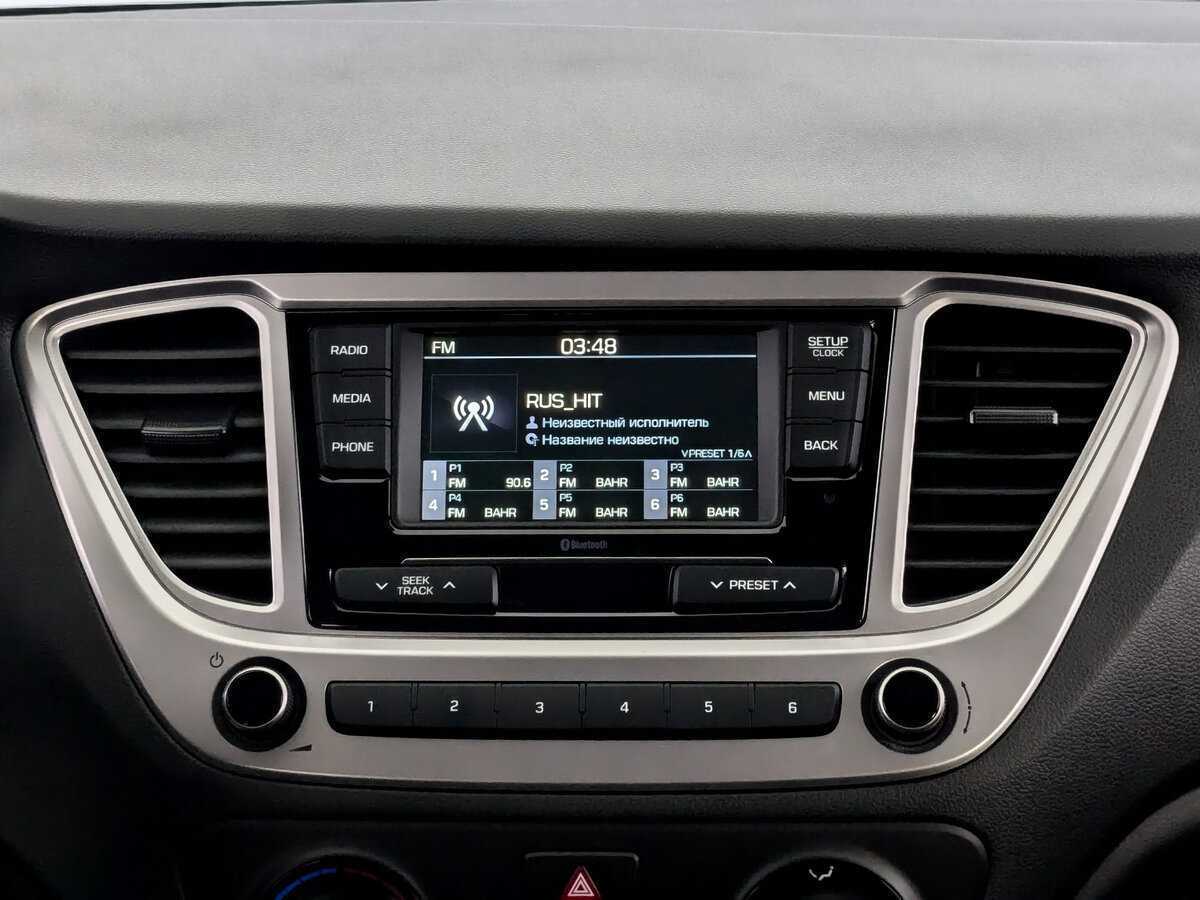 Купить Hyundai Solaris с пробегом. Фото: #11