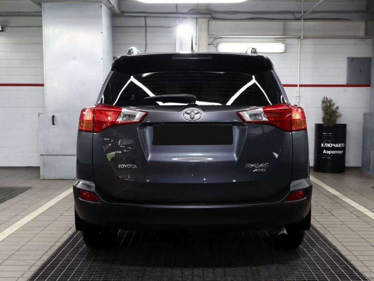 Купить Toyota RAV4 с пробегом. Фото: #3
