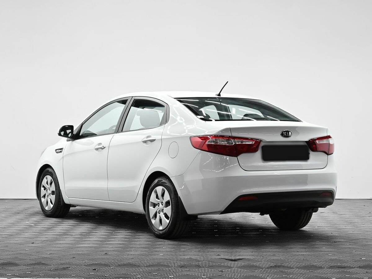 Купить Kia Rio с пробегом. Фото: #2