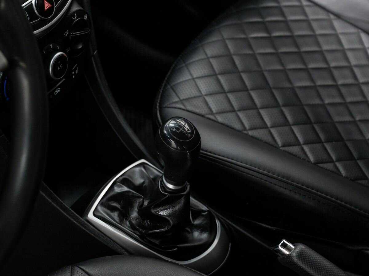 Купить Hyundai Solaris с пробегом. Фото: #15