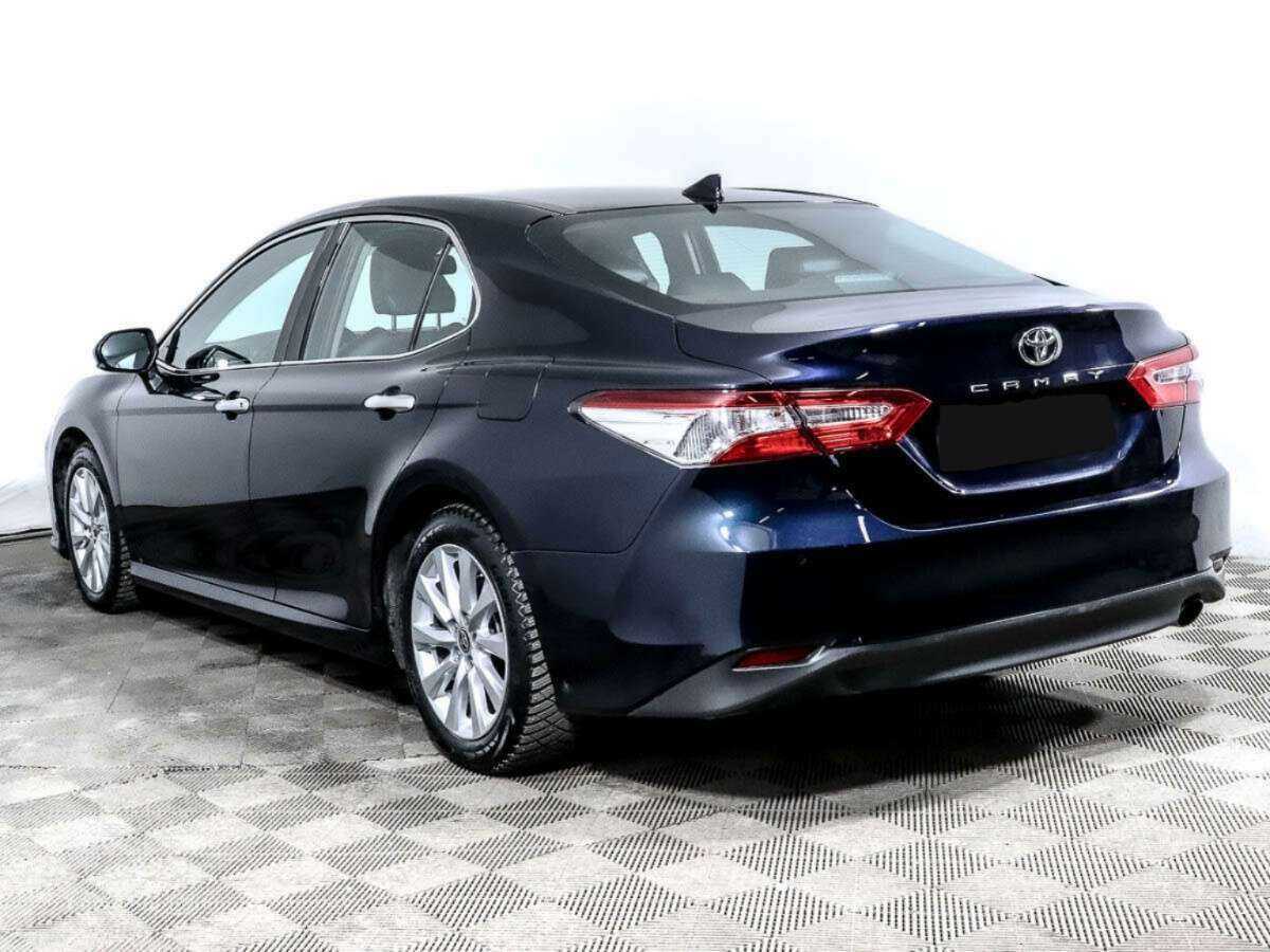 Купить Toyota Camry с пробегом. Фото: #3
