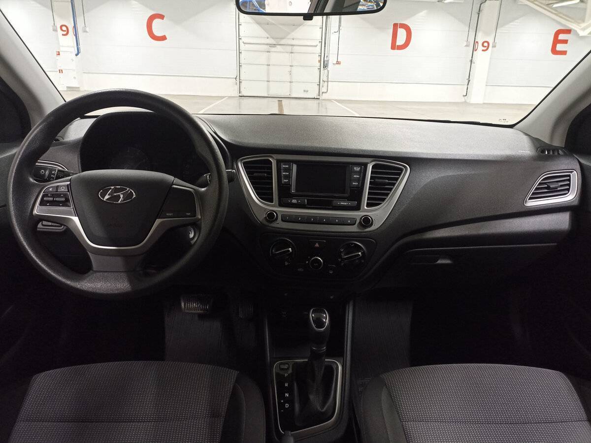 Купить Hyundai Solaris с пробегом. Фото: #13