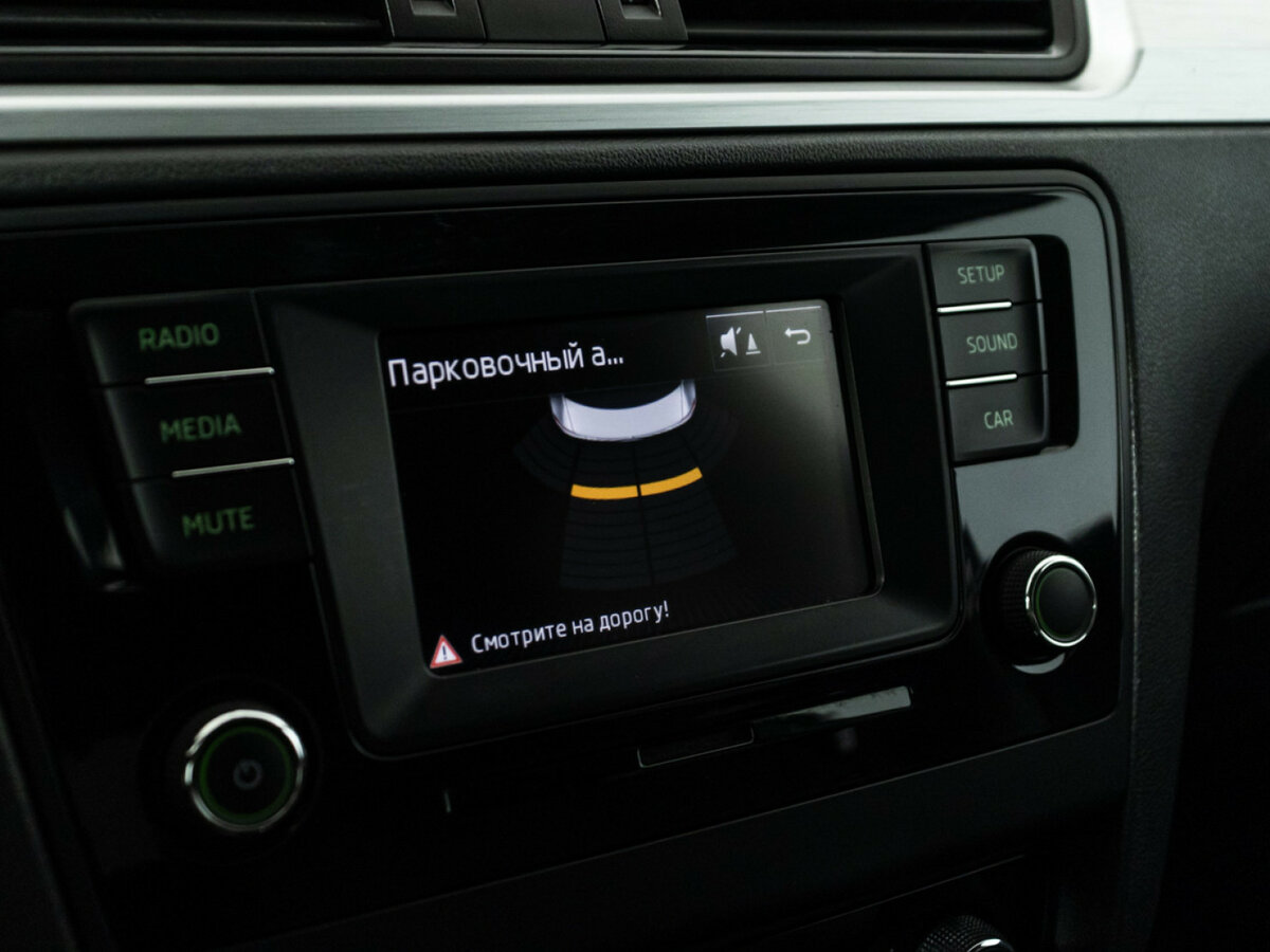Купить Skoda Rapid с пробегом. Фото: #13