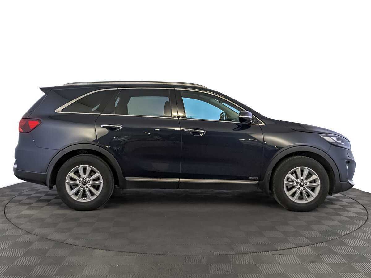 Купить Kia Sorento с пробегом. Фото: #3