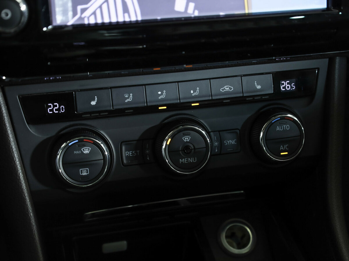 Купить Skoda Superb с пробегом. Фото: #13