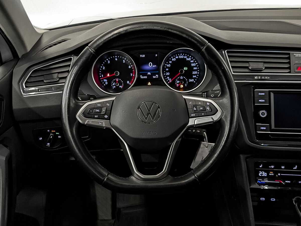 Купить Volkswagen Tiguan с пробегом. Фото: #21