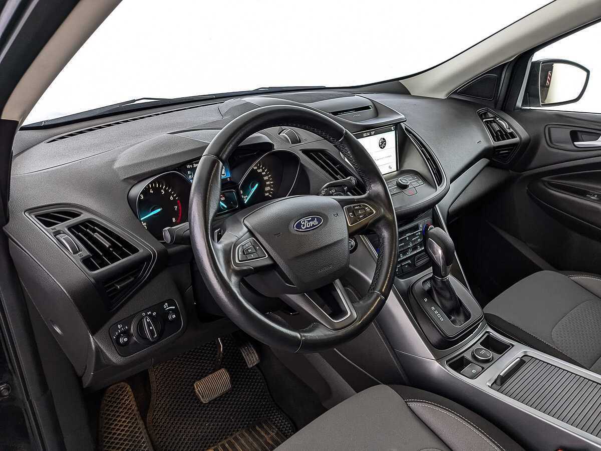 Купить Ford Kuga с пробегом. Фото: #14