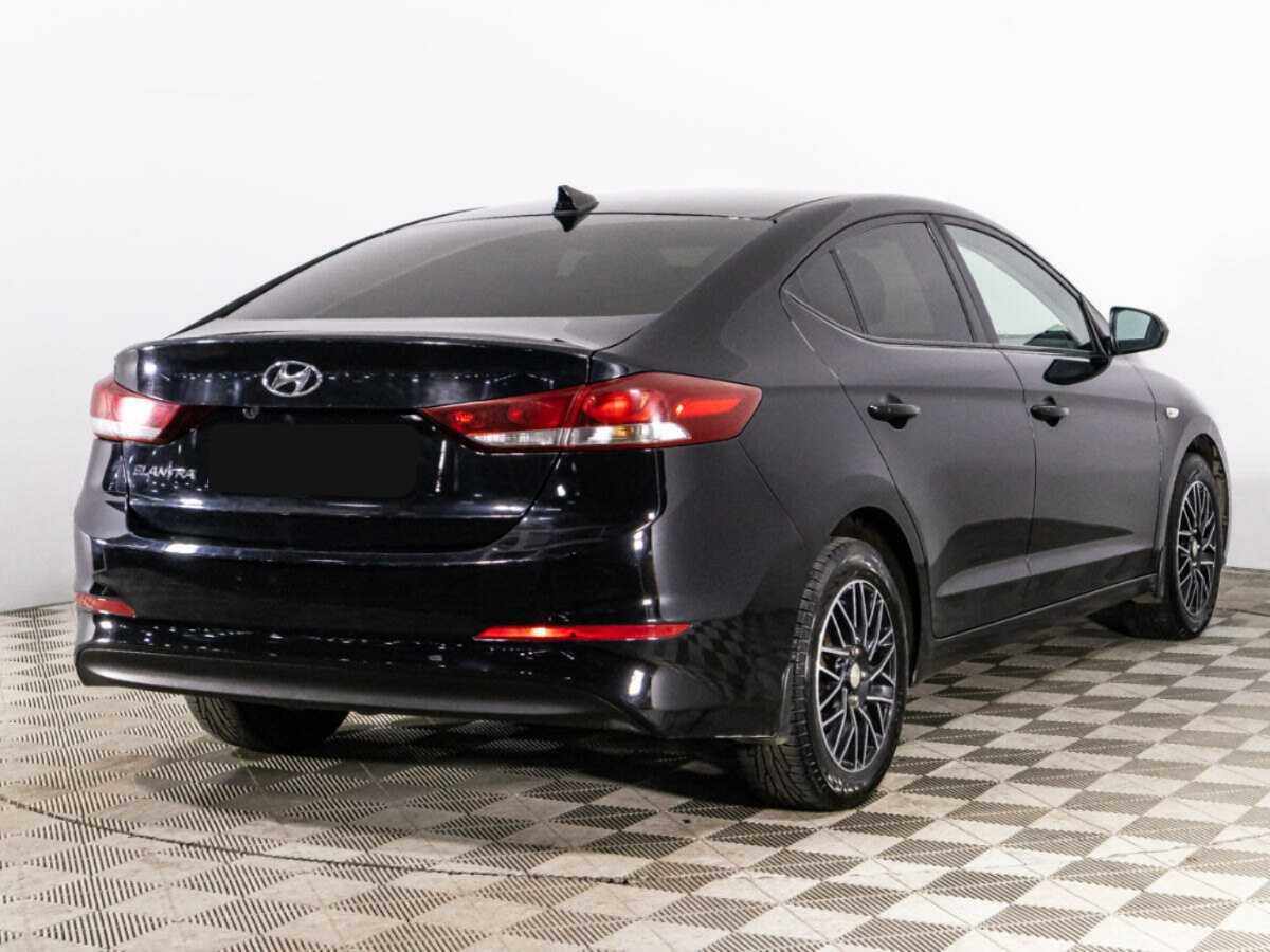 Купить Hyundai Elantra с пробегом. Фото: #4