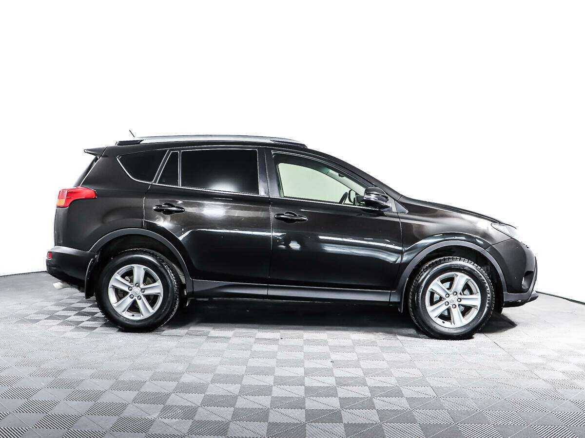 Купить Toyota RAV4 с пробегом. Фото: #3