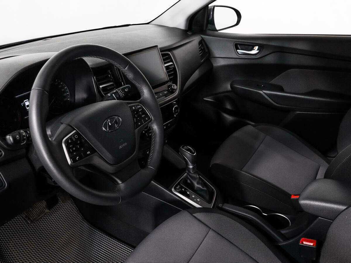 Купить Hyundai Solaris с пробегом. Фото: #8