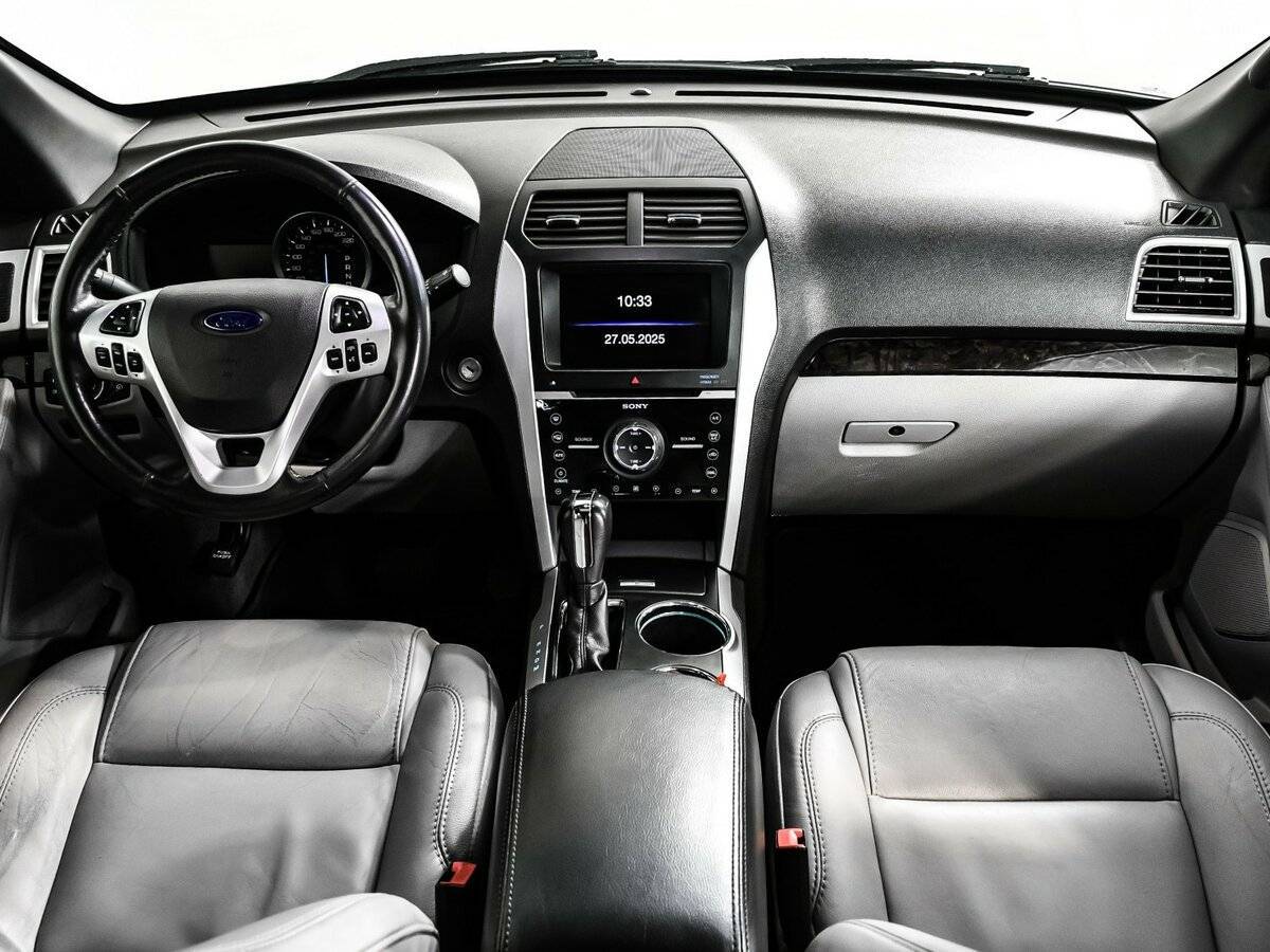 Купить Ford Explorer с пробегом. Фото: #10