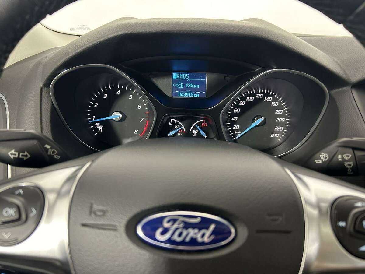 Купить Ford Focus с пробегом. Фото: #10