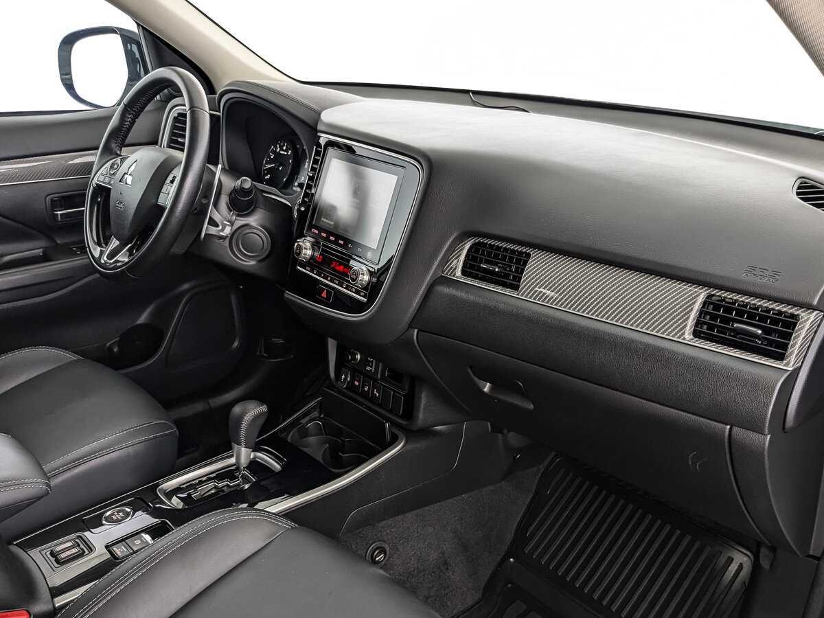 Купить Mitsubishi Outlander с пробегом. Фото: #8
