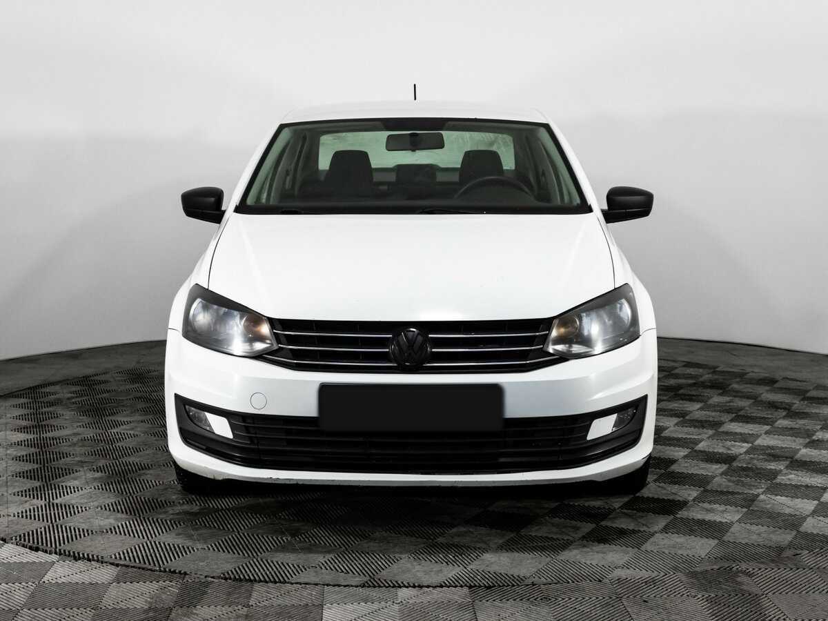 Купить Volkswagen Polo с пробегом. Фото: #1