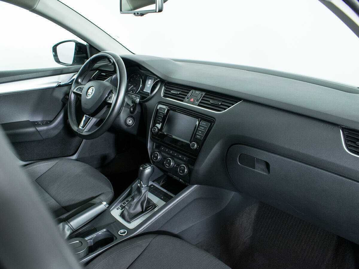 Купить Skoda Octavia с пробегом. Фото: #8