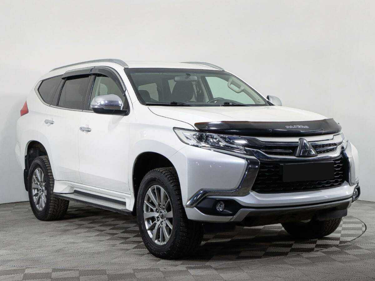 Купить Mitsubishi Pajero Sport с пробегом. Фото: #2