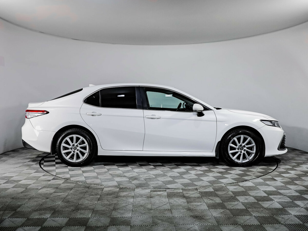 Купить Toyota Camry с пробегом. Посмотреть фото